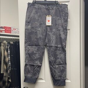 Prana Women's Gray Camouflage Cargo Joggers